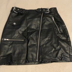 Faux leather mini skirt